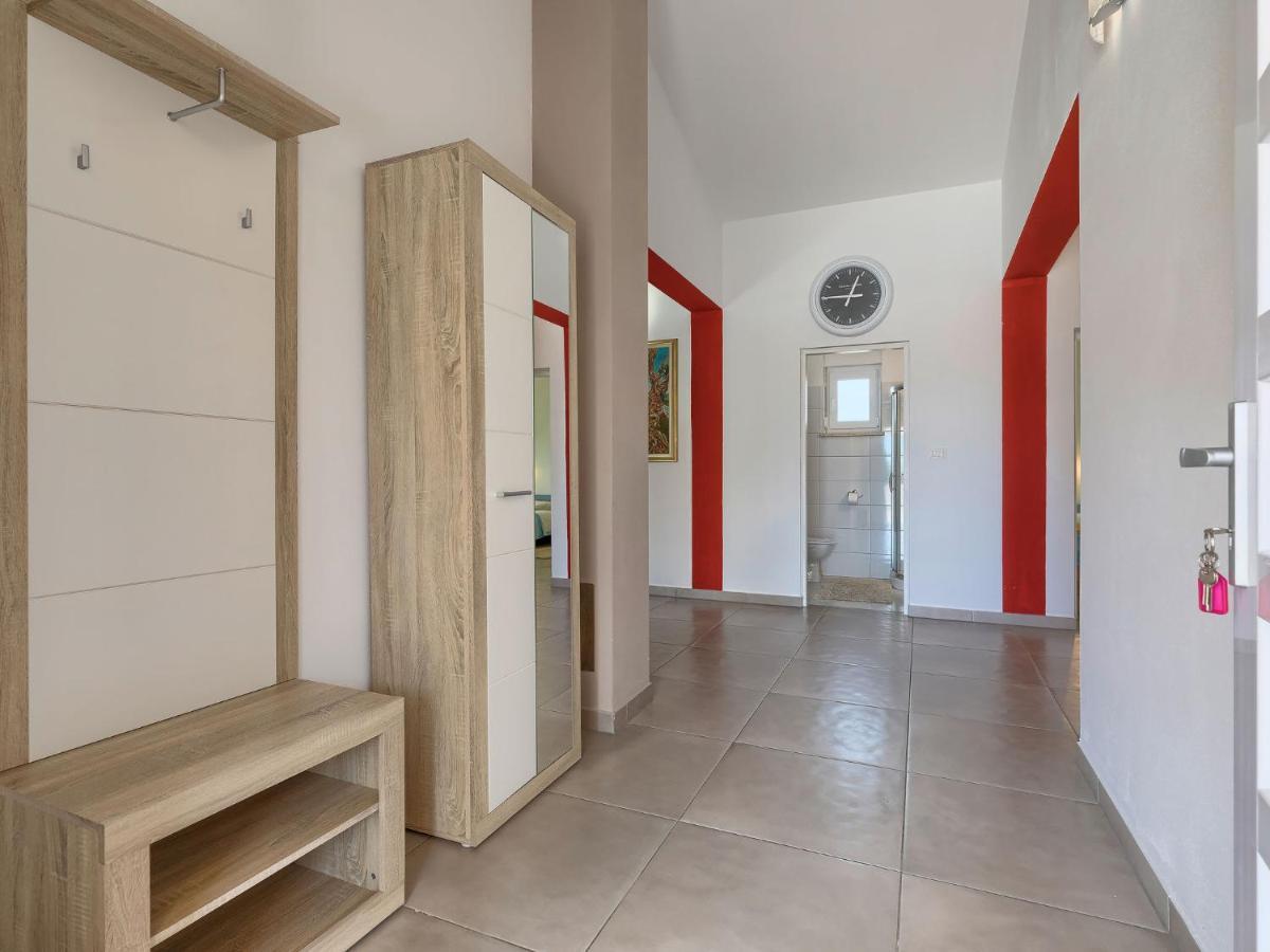 Holiday Home Goldi - Voj512 By Interhome Mednjan エクステリア 写真