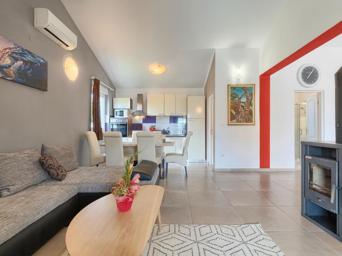 Holiday Home Goldi - Voj512 By Interhome Mednjan エクステリア 写真