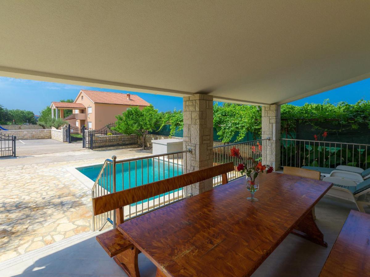Holiday Home Goldi - Voj512 By Interhome Mednjan エクステリア 写真